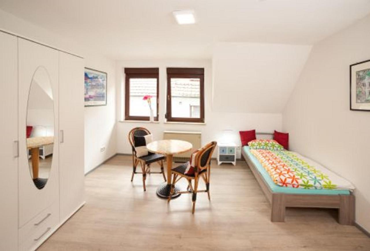 Haus Haas Zimmer&Fewo Daire Lauda-Königshofen Dış mekan fotoğraf